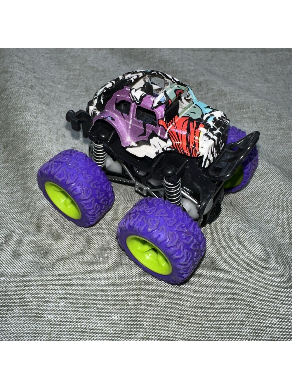 Dolgen Rev & Go Beetle 4x4 Purple Shocker Friction Drive Toy